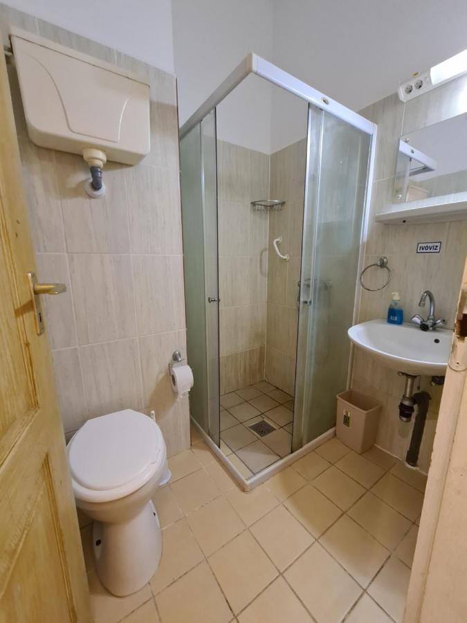 Hostel Romzsa Todor Kollegium Szegedin Exterior foto
