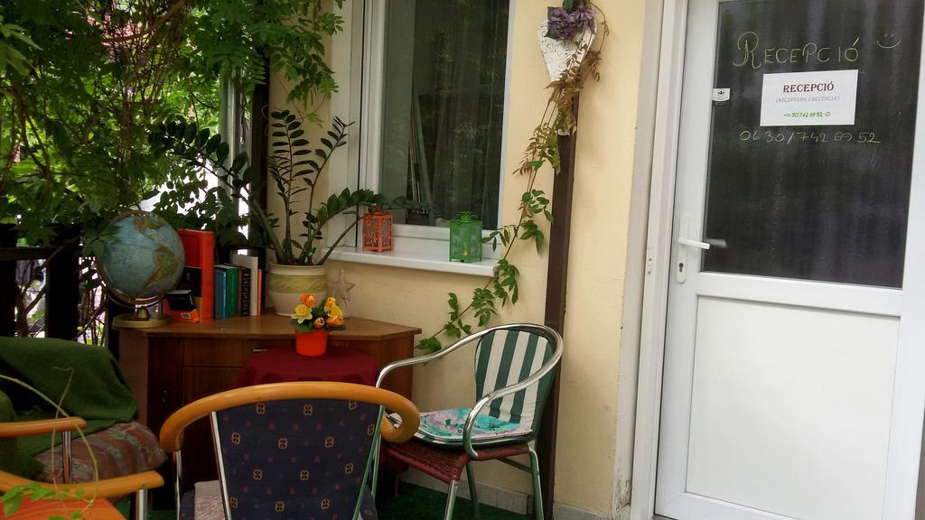 Hostel Romzsa Todor Kollegium Szegedin Exterior foto
